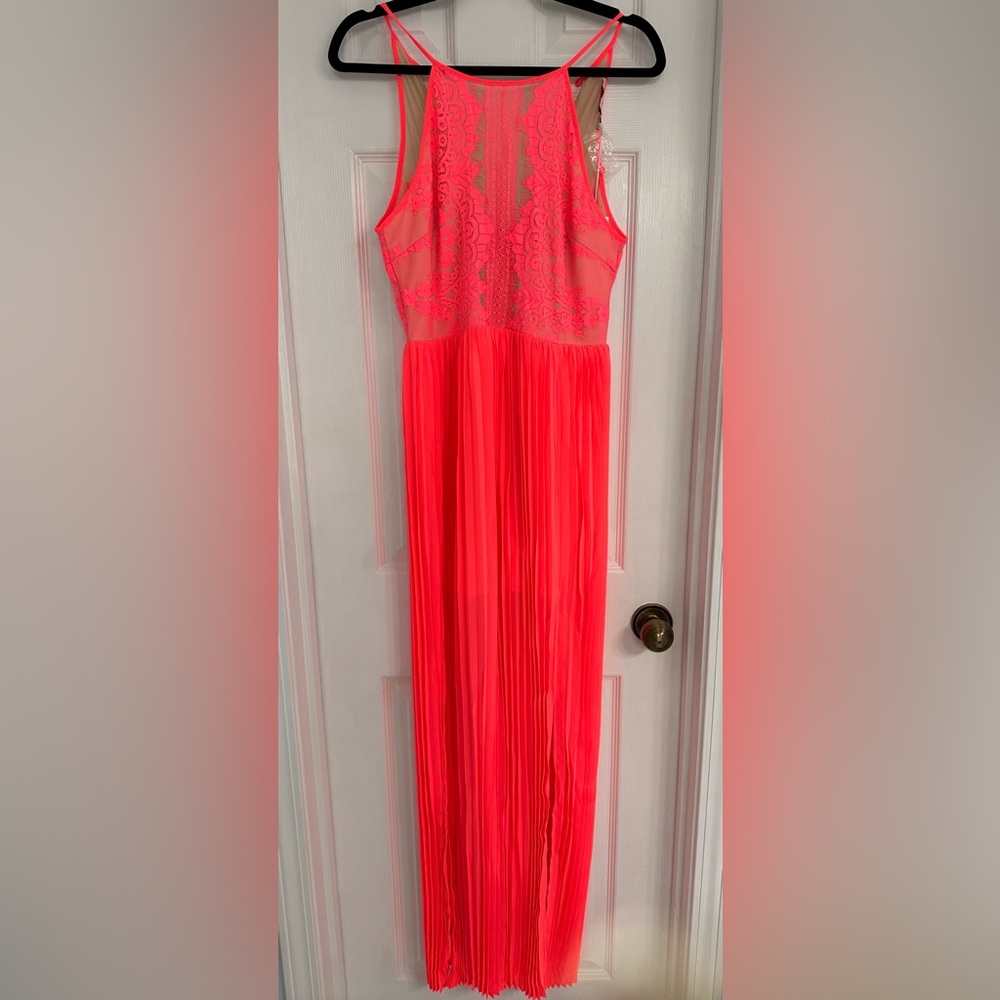 NWT Anthropologie LUSH Neon Hot Pink Nude Lace Halter Pleated Maxi Dress Size M